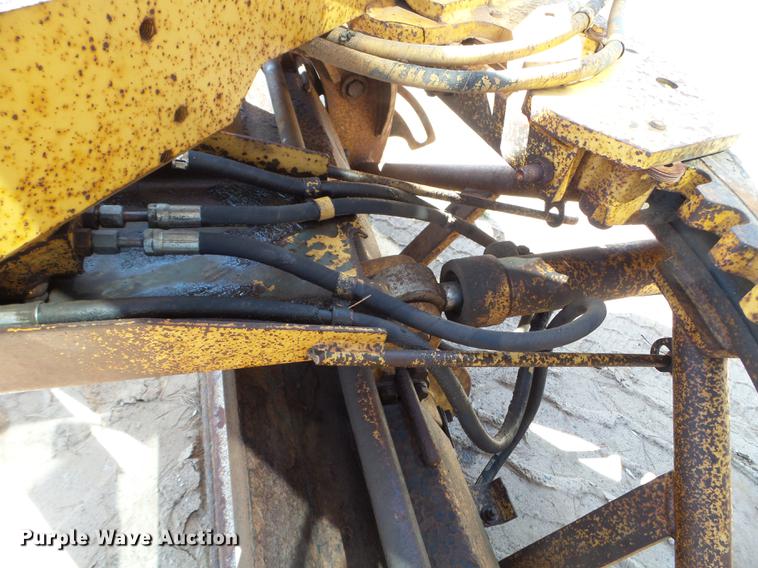 image for item DC4622 1984 Caterpillar 140G motor grader