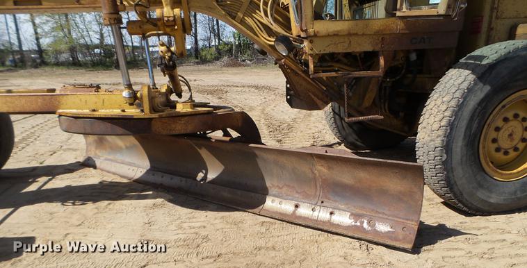 image for item DC4622 1984 Caterpillar 140G motor grader
