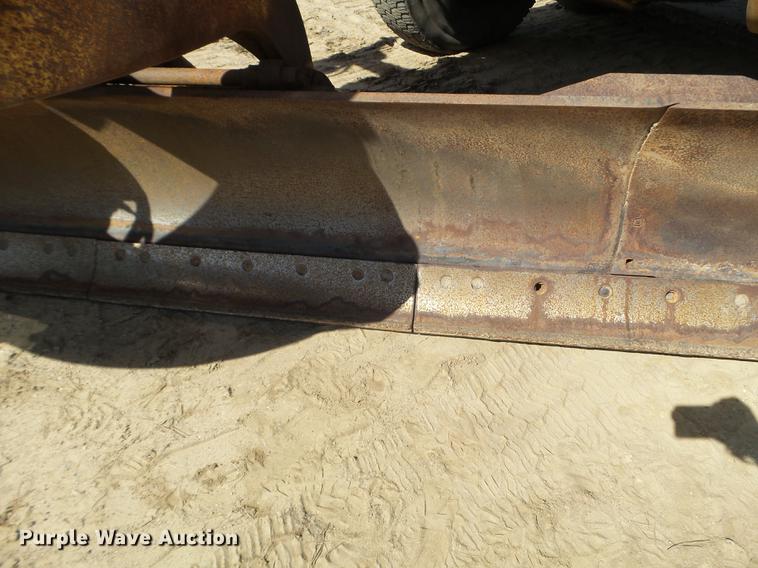 image for item DC4622 1984 Caterpillar 140G motor grader