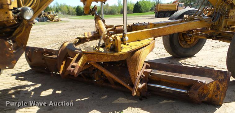 image for item DC4622 1984 Caterpillar 140G motor grader