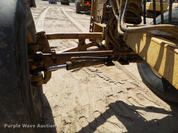 image for item DC4622 1984 Caterpillar 140G motor grader