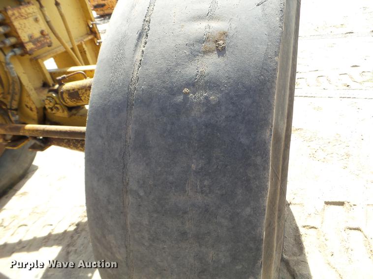image for item DC4622 1984 Caterpillar 140G motor grader