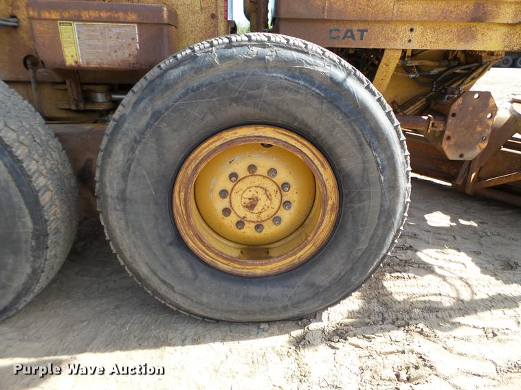 image for item DC4622 1984 Caterpillar 140G motor grader