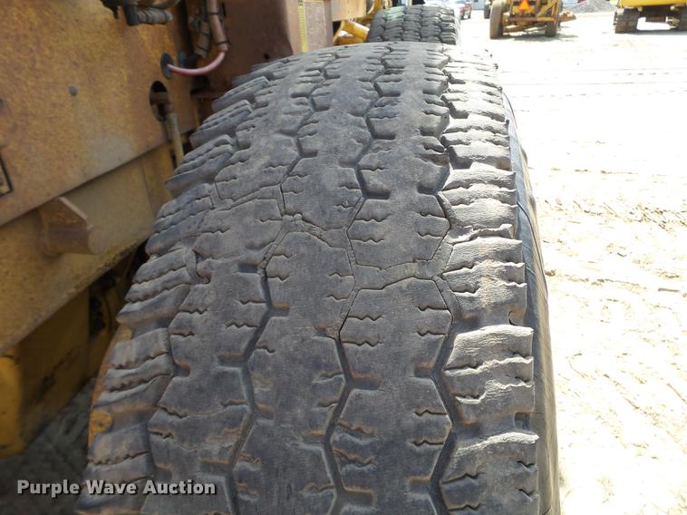 image for item DC4622 1984 Caterpillar 140G motor grader