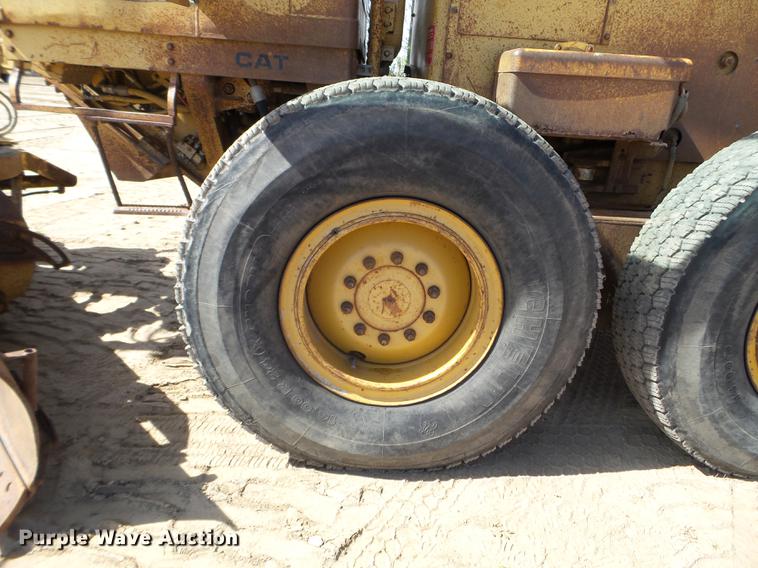 image for item DC4622 1984 Caterpillar 140G motor grader