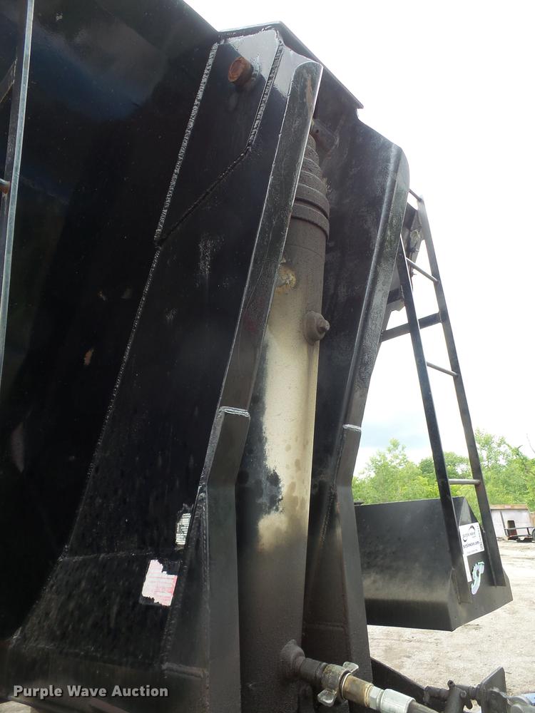 image for item DA6372 1996 Western end dump trailer