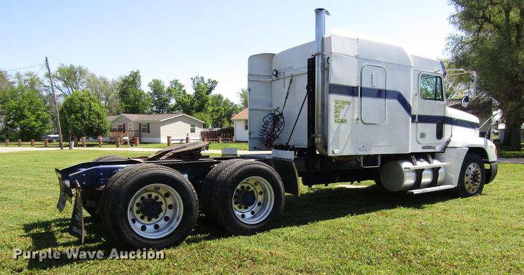image for item DB4938 1996 Freightliner FLD semi truck