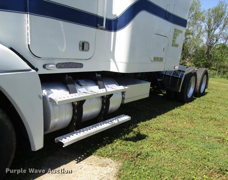 image for item DB4938 1996 Freightliner FLD semi truck