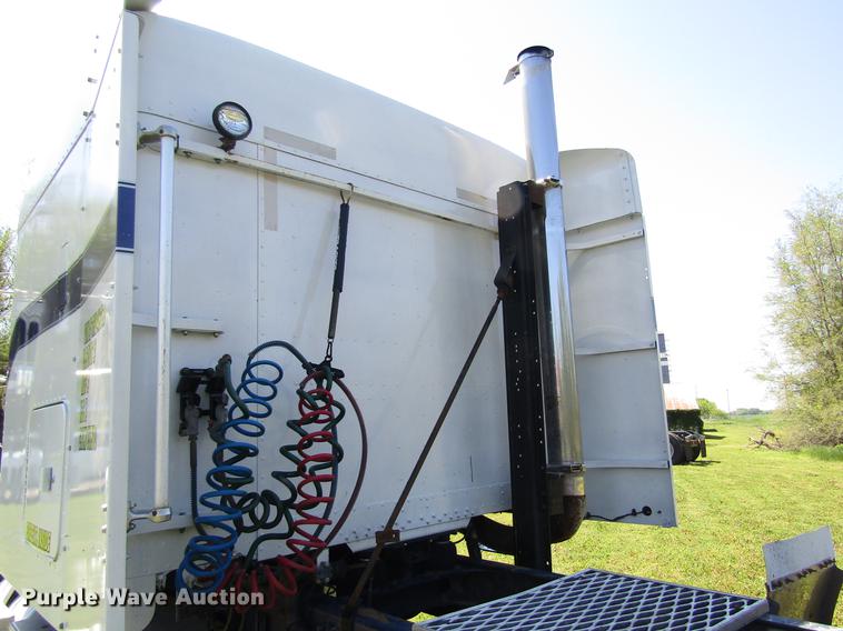 image for item DB4938 1996 Freightliner FLD semi truck