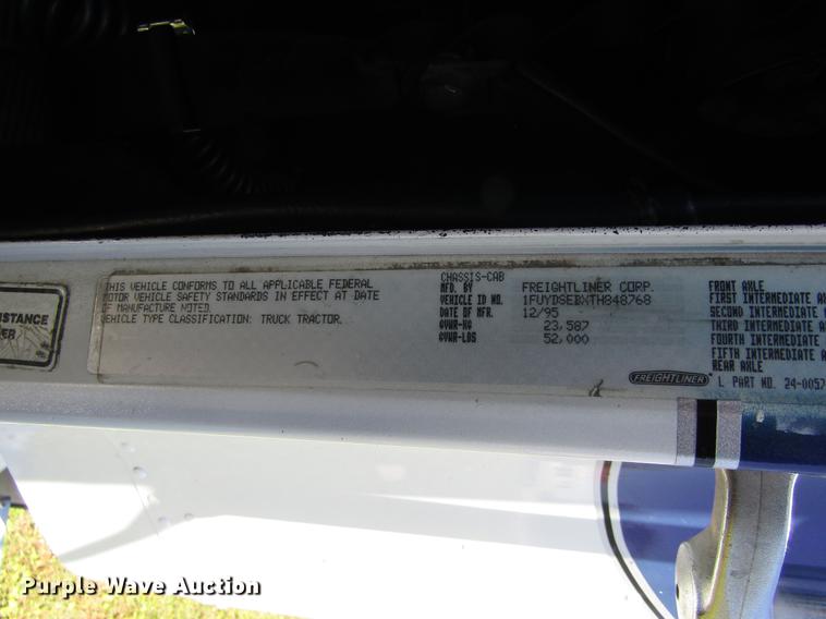 image for item DB4938 1996 Freightliner FLD semi truck