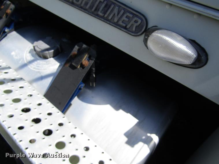 image for item DB4938 1996 Freightliner FLD semi truck