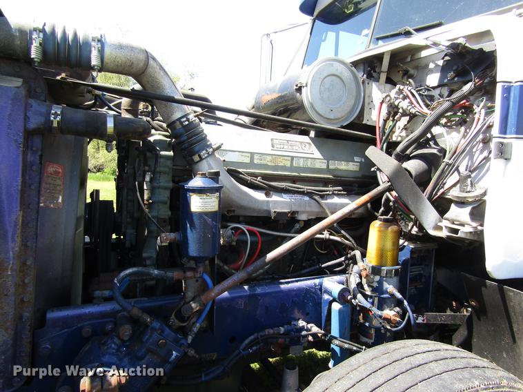 image for item DB4938 1996 Freightliner FLD semi truck