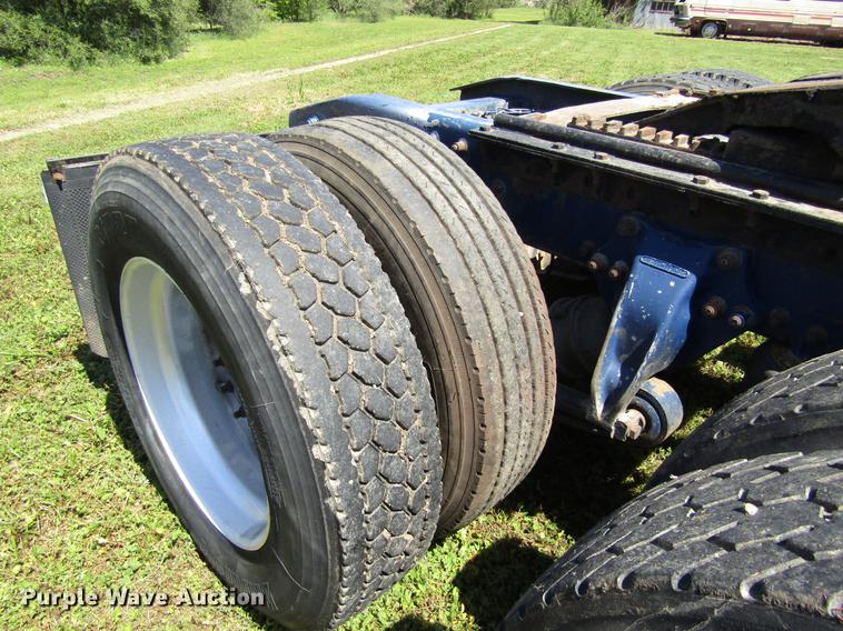 image for item DB4938 1996 Freightliner FLD semi truck