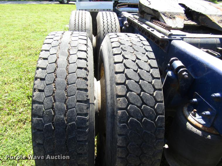 image for item DB4938 1996 Freightliner FLD semi truck