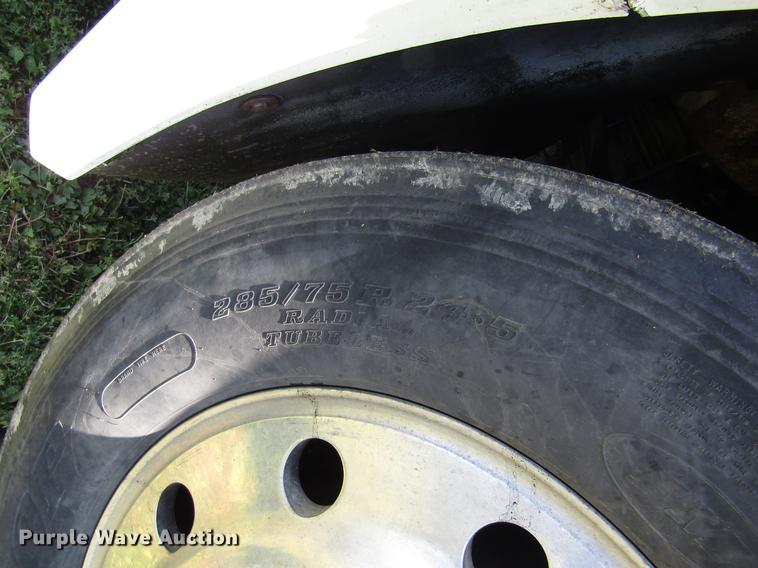 image for item DB4938 1996 Freightliner FLD semi truck