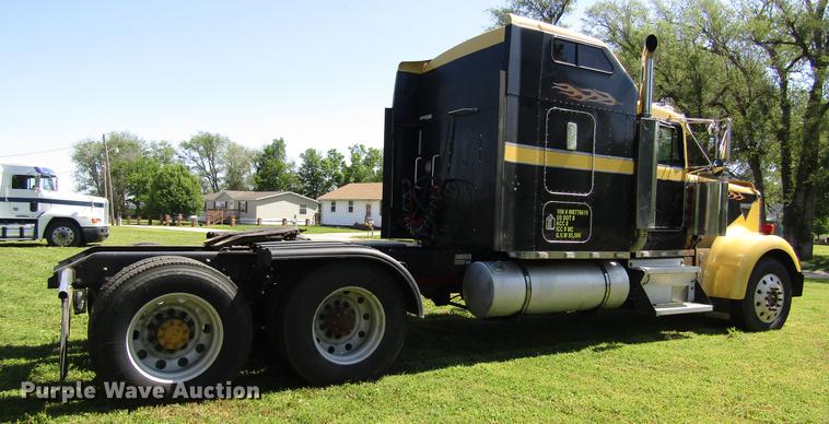 image for item DB4939 1998 Kenworth W900 semi truck