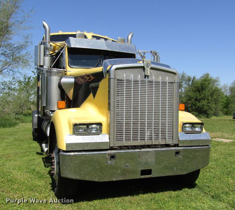 image for item DB4939 1998 Kenworth W900 semi truck