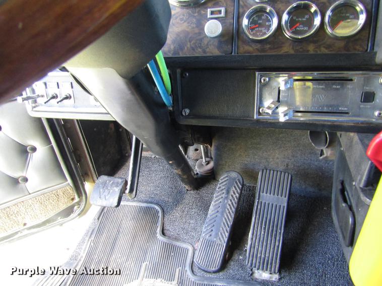 image for item DB4939 1998 Kenworth W900 semi truck