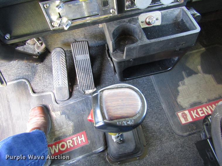 image for item DB4939 1998 Kenworth W900 semi truck