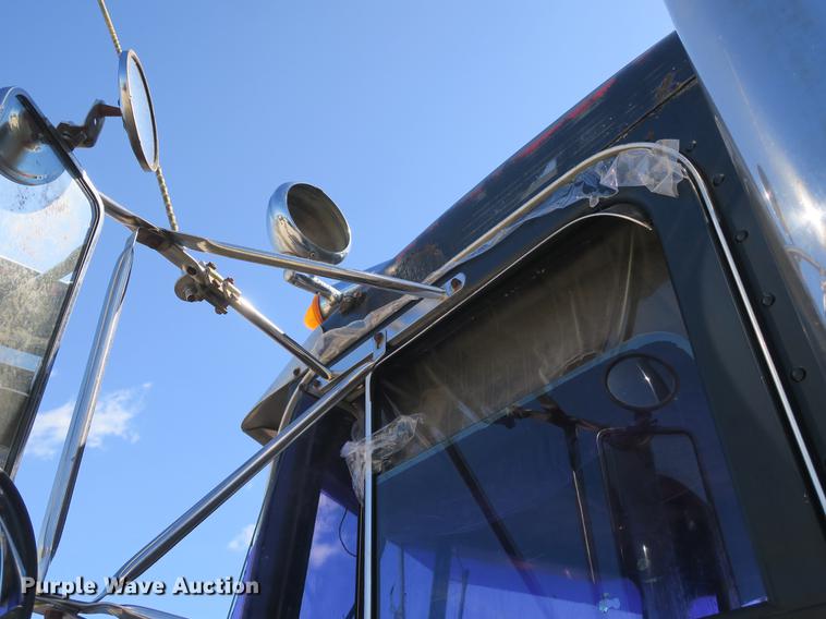 image for item DB8754 1984 Peterbilt 359 semi truck