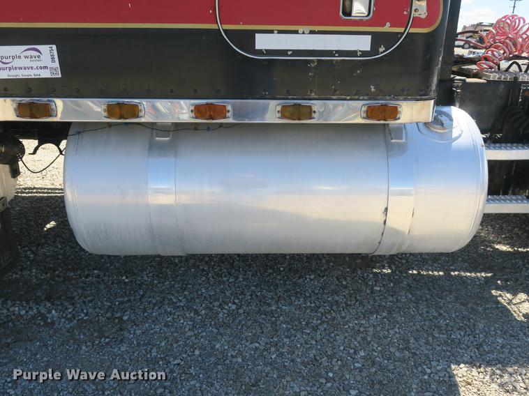 image for item DB8754 1984 Peterbilt 359 semi truck