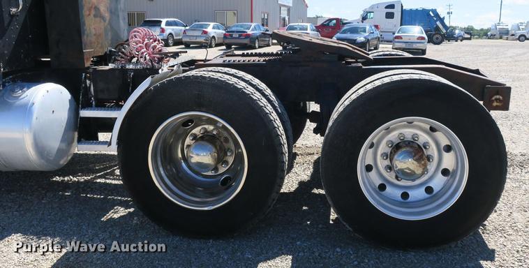 image for item DB8754 1984 Peterbilt 359 semi truck