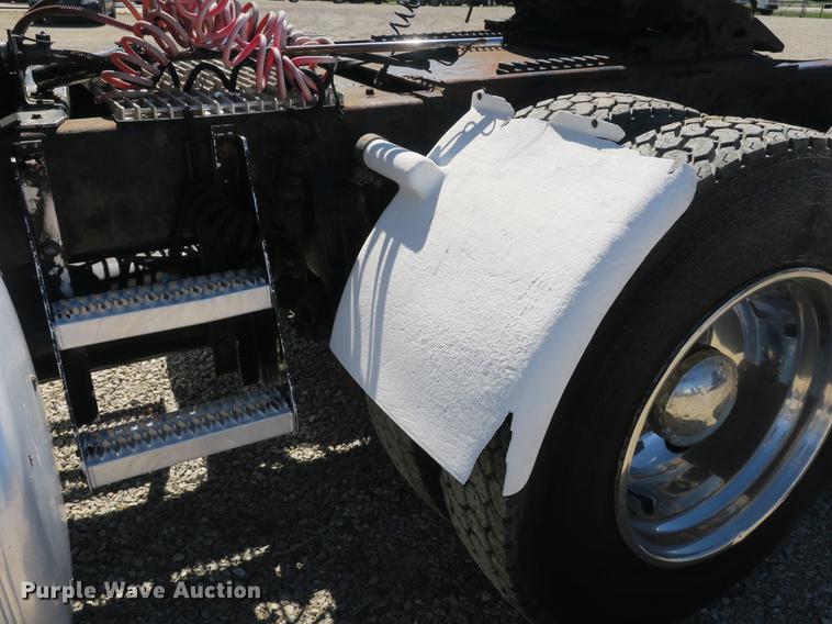 image for item DB8754 1984 Peterbilt 359 semi truck