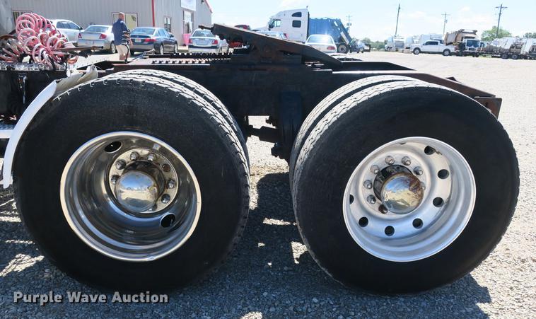 image for item DB8754 1984 Peterbilt 359 semi truck