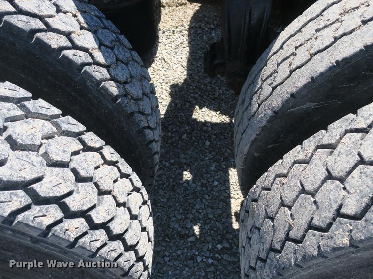 image for item DB8754 1984 Peterbilt 359 semi truck