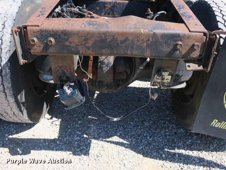 image for item DB8754 1984 Peterbilt 359 semi truck