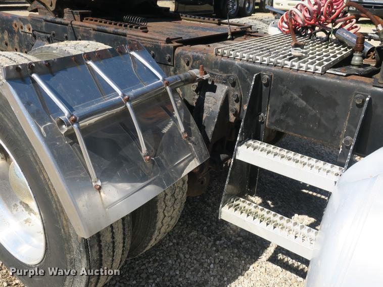 image for item DB8754 1984 Peterbilt 359 semi truck