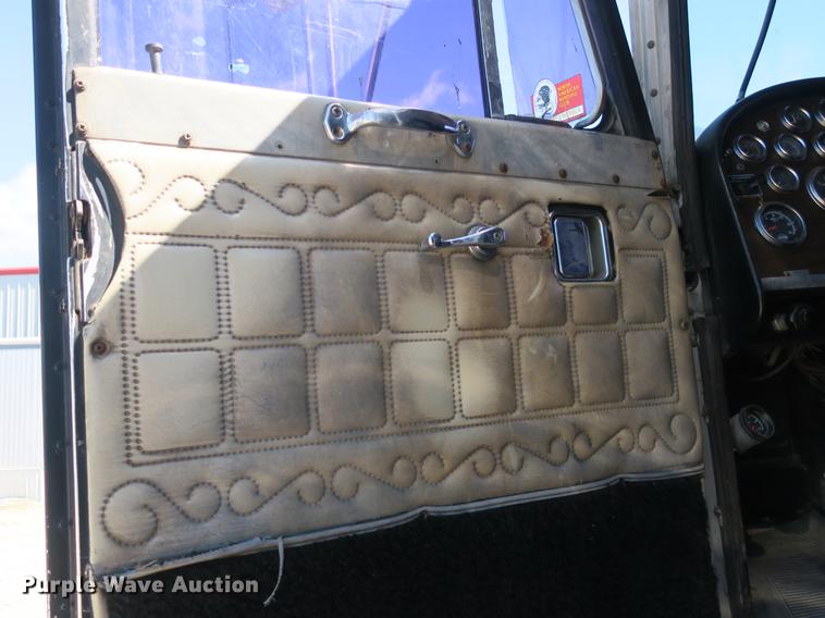 image for item DB8754 1984 Peterbilt 359 semi truck