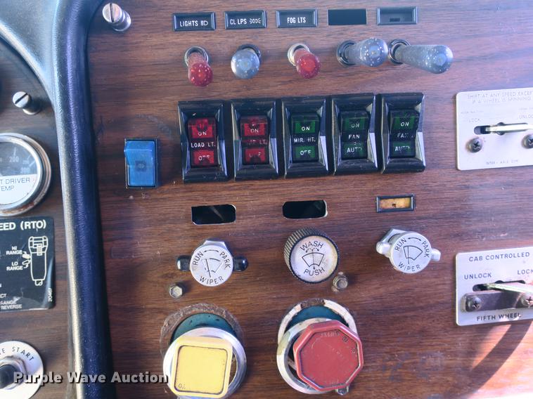 image for item DB8754 1984 Peterbilt 359 semi truck