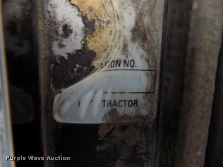 image for item DB9642 2005 Kenworth T800 semi truck