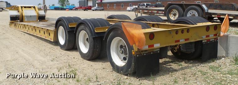 image for item DC4556 2007 Etnyre lowboy equipment trailer