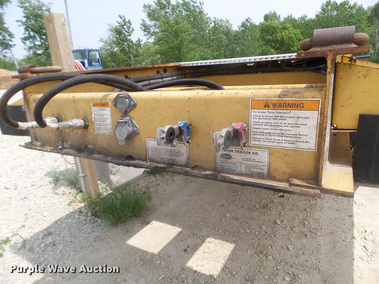image for item DC4556 2007 Etnyre lowboy equipment trailer