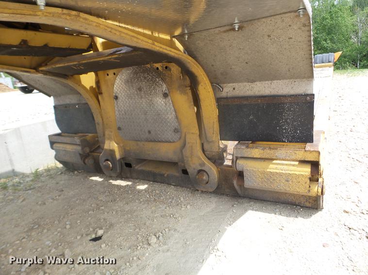image for item DC4556 2007 Etnyre lowboy equipment trailer