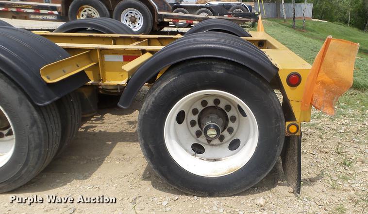 image for item DC4556 2007 Etnyre lowboy equipment trailer