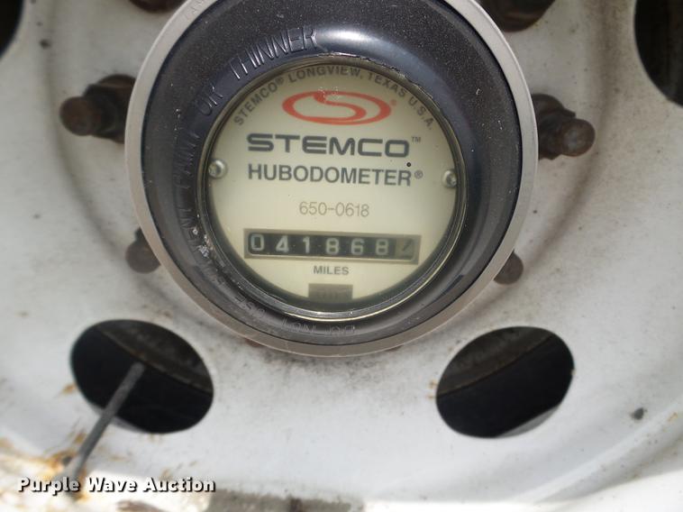 image for item DC4556 2007 Etnyre lowboy equipment trailer