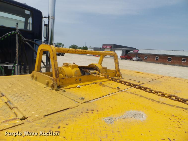 image for item DC4557 2005 Trail King TK110HT-533 drop deck equipment trailer