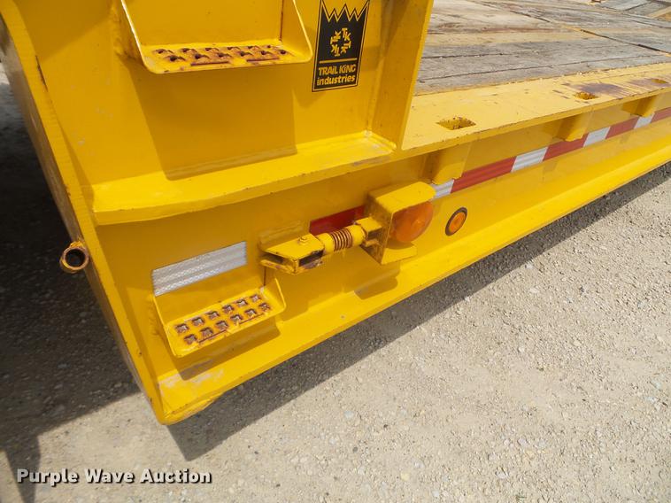 image for item DC4557 2005 Trail King TK110HT-533 drop deck equipment trailer