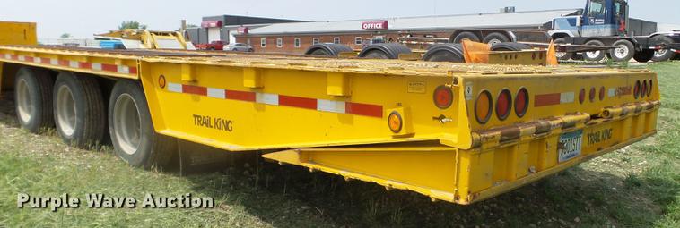 image for item DC4557 2005 Trail King TK110HT-533 drop deck equipment trailer