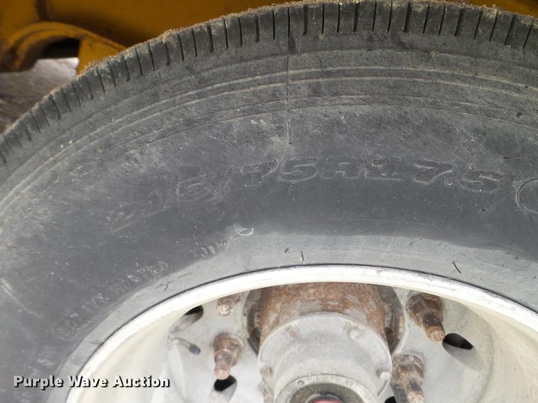 image for item DC4557 2005 Trail King TK110HT-533 drop deck equipment trailer