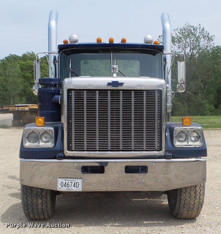 image for item DC4558 1980 GMC Bison semi truck