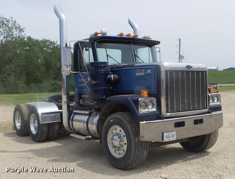 image for item DC4558 1980 GMC Bison semi truck