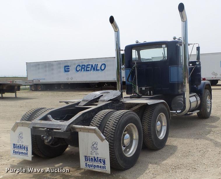 image for item DC4558 1980 GMC Bison semi truck