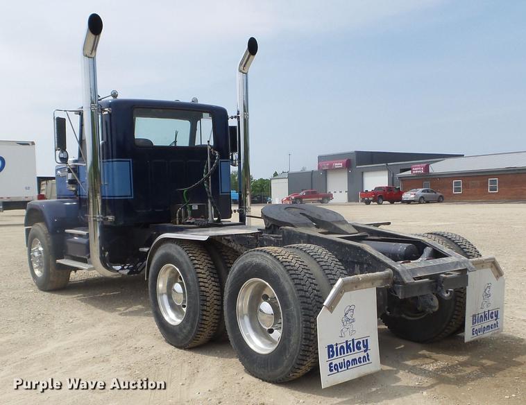 image for item DC4558 1980 GMC Bison semi truck