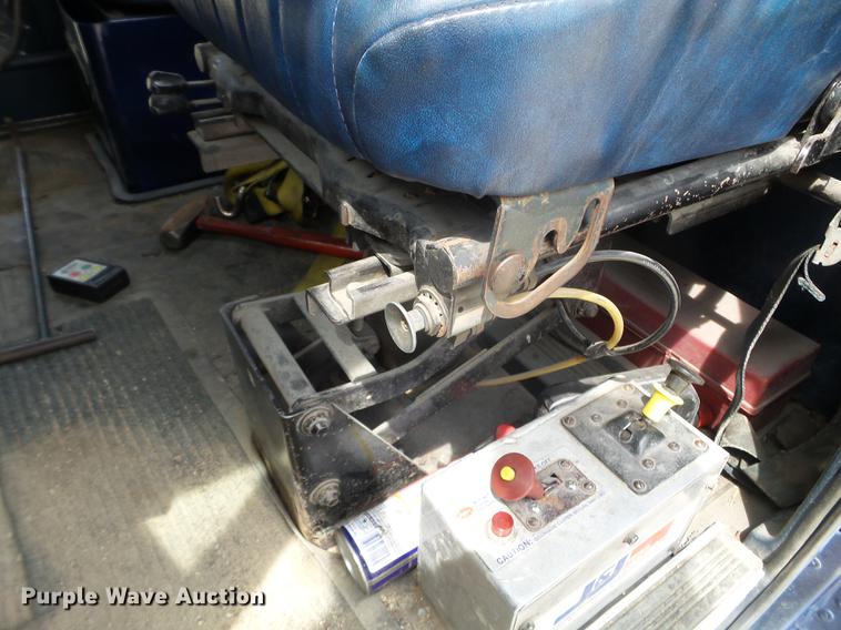 image for item DC4558 1980 GMC Bison semi truck