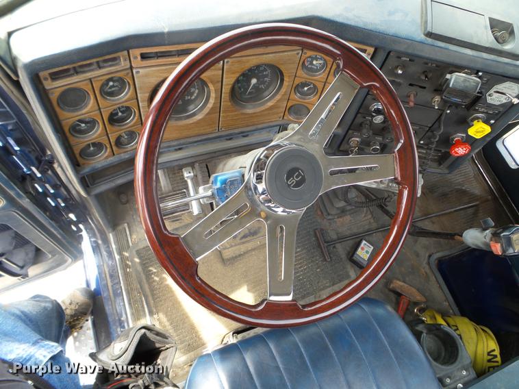 image for item DC4558 1980 GMC Bison semi truck