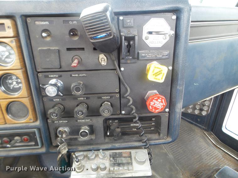 image for item DC4558 1980 GMC Bison semi truck